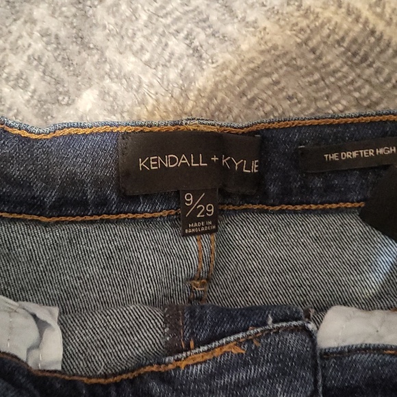 Jean shorts - Picture 3 of 3